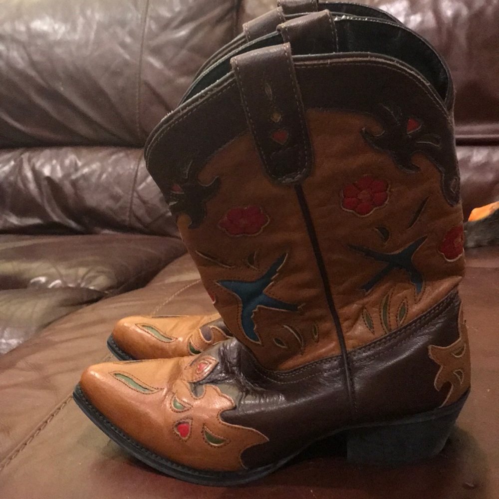 Dan post cowgirl boots size 5 youth or women’s 6